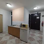 Stayinn V Centru Ostravy Guest house 3*
